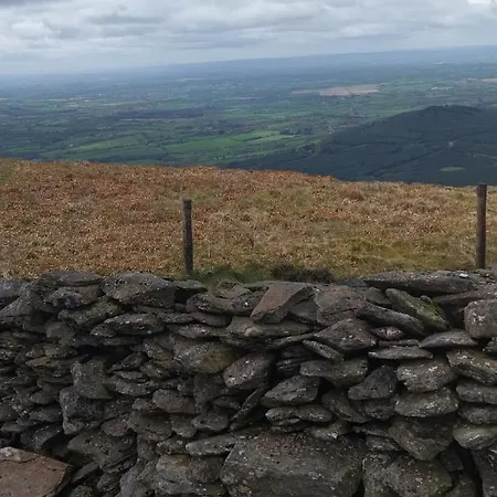 Oda ve Kahvaltı Felicity Cottage, W91 D1w3 3*